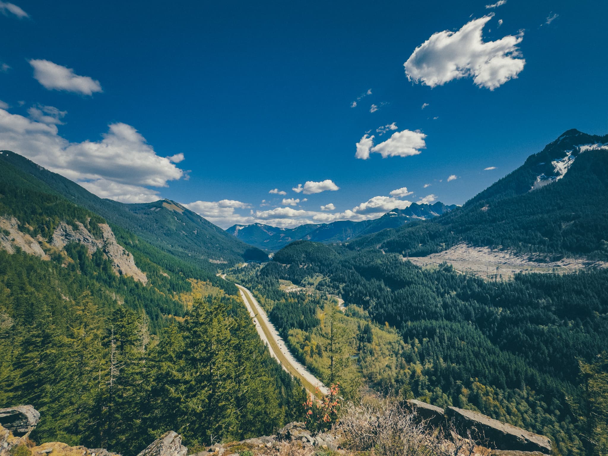 Snoqualmie Valley and I-90 corridor seen from Dirty Harry's Balcony